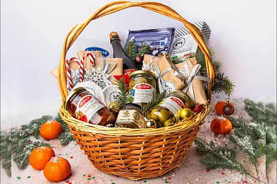 Гастрономическая корзина "Сырная сказка"